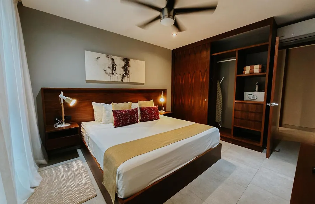 It Boutique Hotel & Restaurant-1